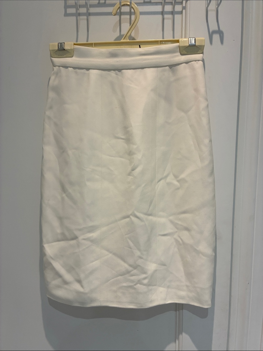 CHANEL Vintage 1994 White Silk Lined Pencil Skirt FR 36 US 4 ⭐️